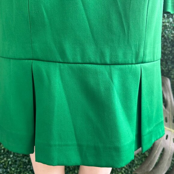 Chic Green Dress - Picture 2 of 7